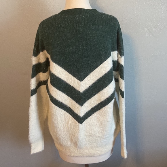 NWT Entro Long Sleeve Crew Neck Sweater Green Cream M - Picture 3 of 7
